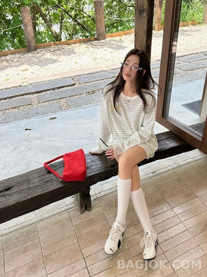 셀린느 셀린느 스트라이프 16호 닻 자수 긴팔 티셔츠 상세 이미지