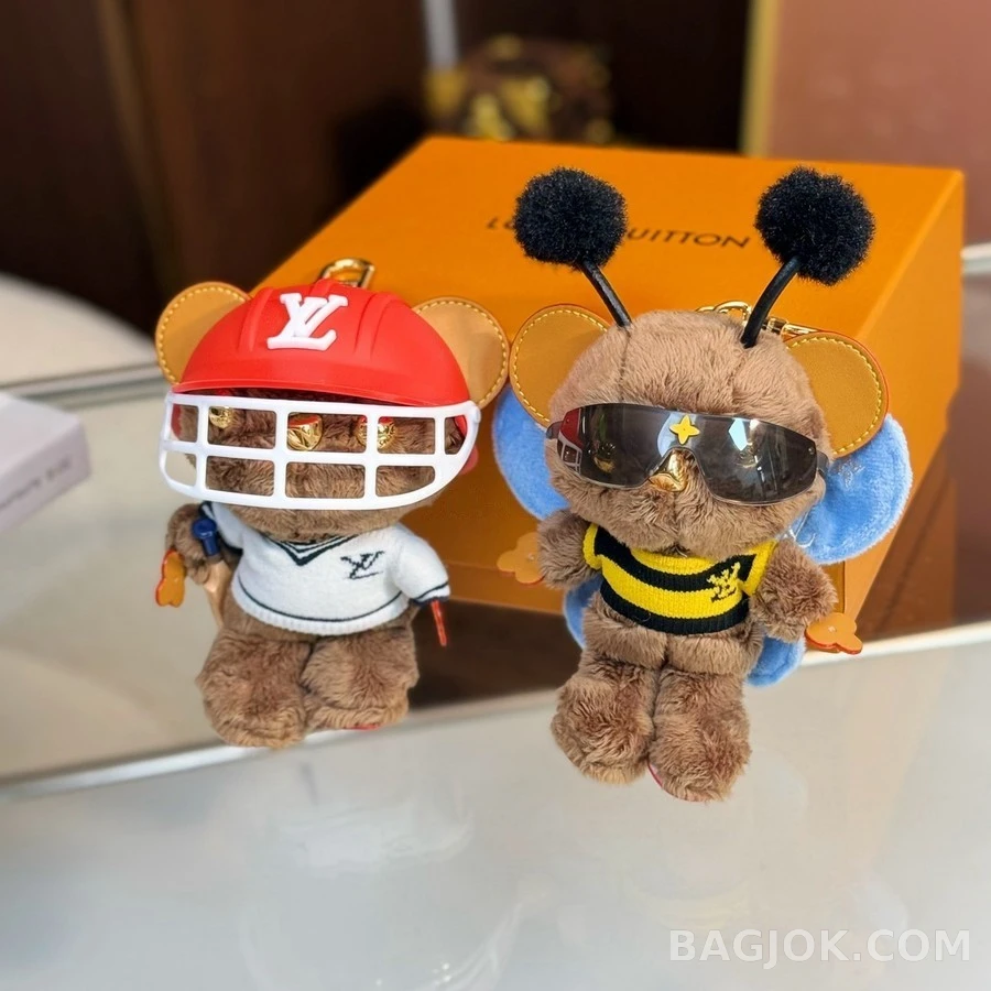 루이비통 루이비통 루이 베어 서프 키링 상세 이미지
