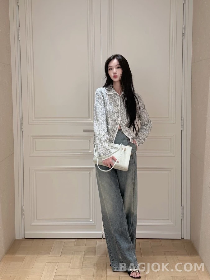디올 디올 모노그램 자카드 카라 가디건 상세 이미지