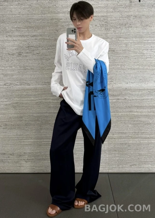 셀린느 셀린느 레터링 긴팔 티셔츠 상세 이미지