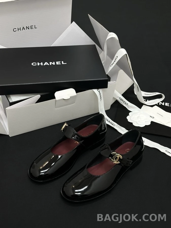 샤넬 샤넬 더블 C 에나멜 메리제인 슈즈 상세 이미지