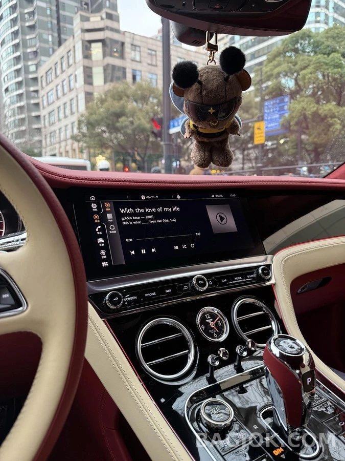 루이비통 루이비통 Louis Bear Bee 백 참 상세 이미지