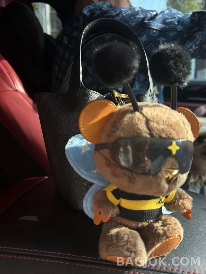 루이비통 루이비통 Louis Bear Bee 백 참 상세 이미지