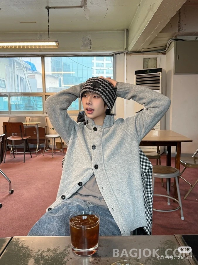 스톤아일랜드 스톤 아일랜드 슬리브 패치 카라 가디건 상세 이미지