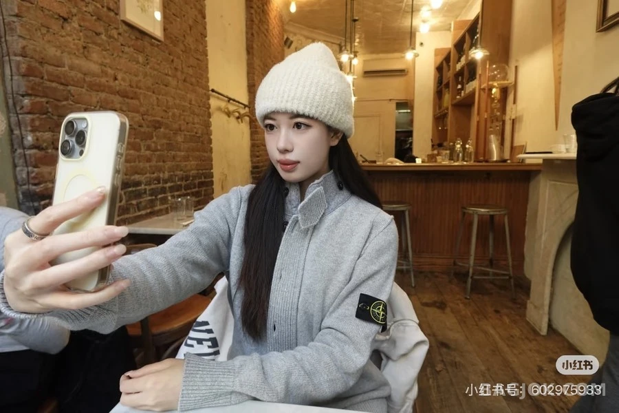 스톤아일랜드 스톤 아일랜드 슬리브 패치 카라 가디건 상세 이미지