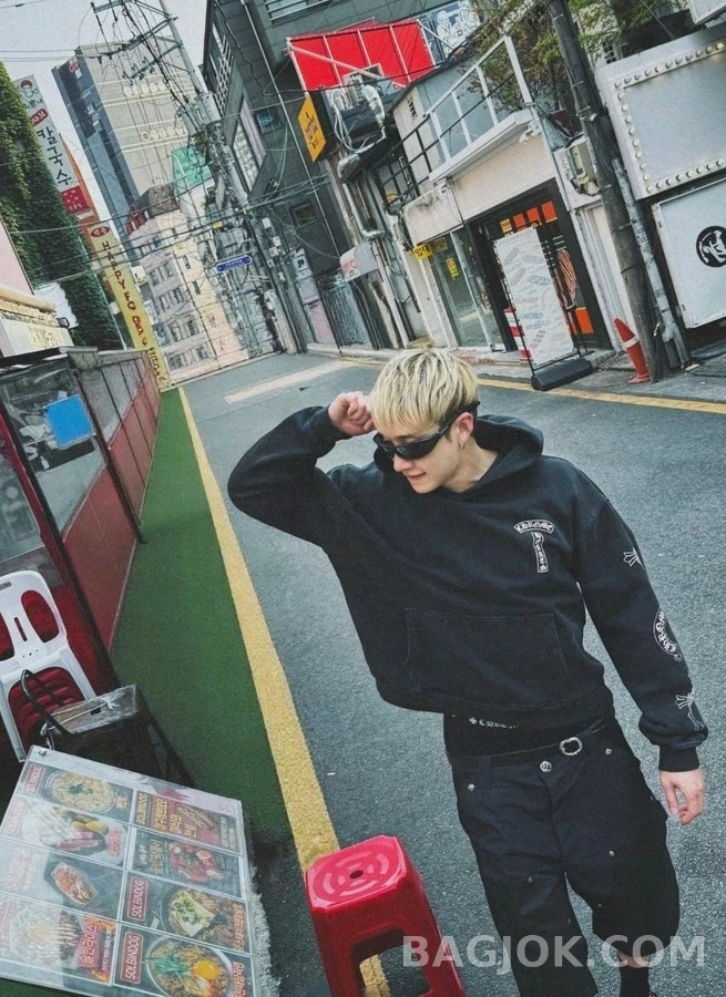 크롬하츠 크롬하츠 크로스 모티프 워싱 후드 상세 이미지