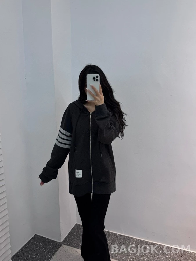 톰브라운 톰브라운 삼선 후드 집업 상세 이미지
