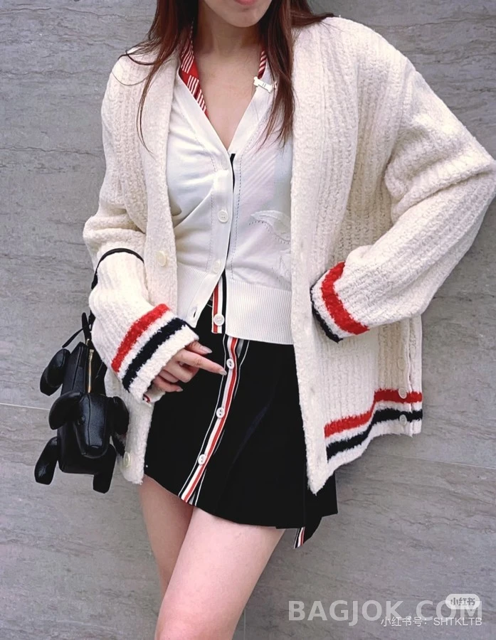 톰브라운 톰브라운 스트라이프 부클 가디건 상세 이미지
