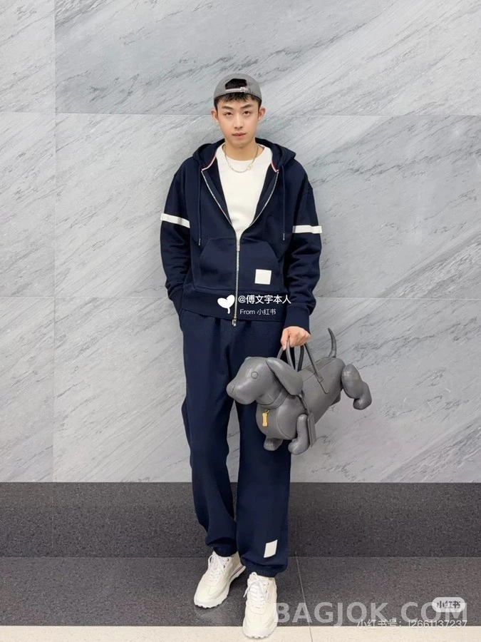 톰브라운 톰브라운 포바 스트라이프 후드 집업 상세 이미지