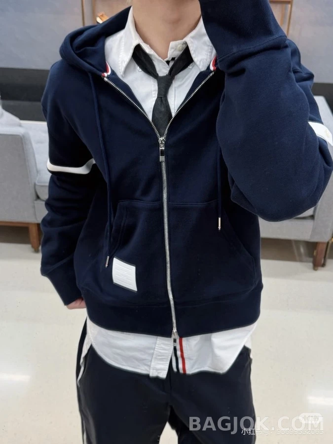 톰브라운 톰브라운 포바 스트라이프 후드 집업 상세 이미지