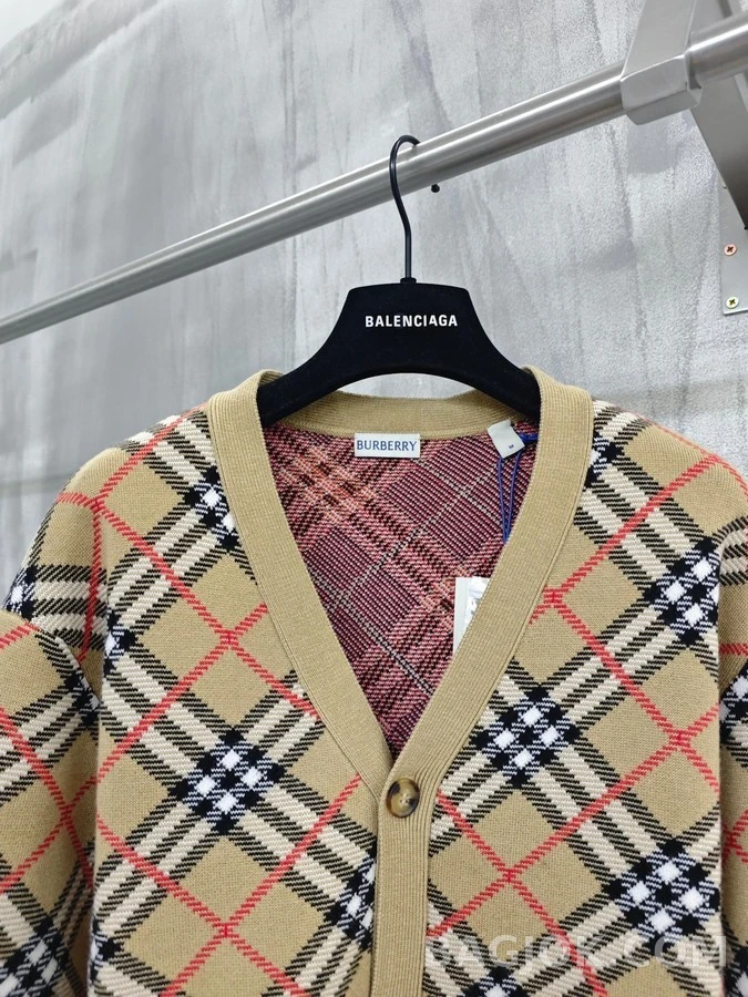 버버리 버버리 체크 패턴 가디건 상세 이미지