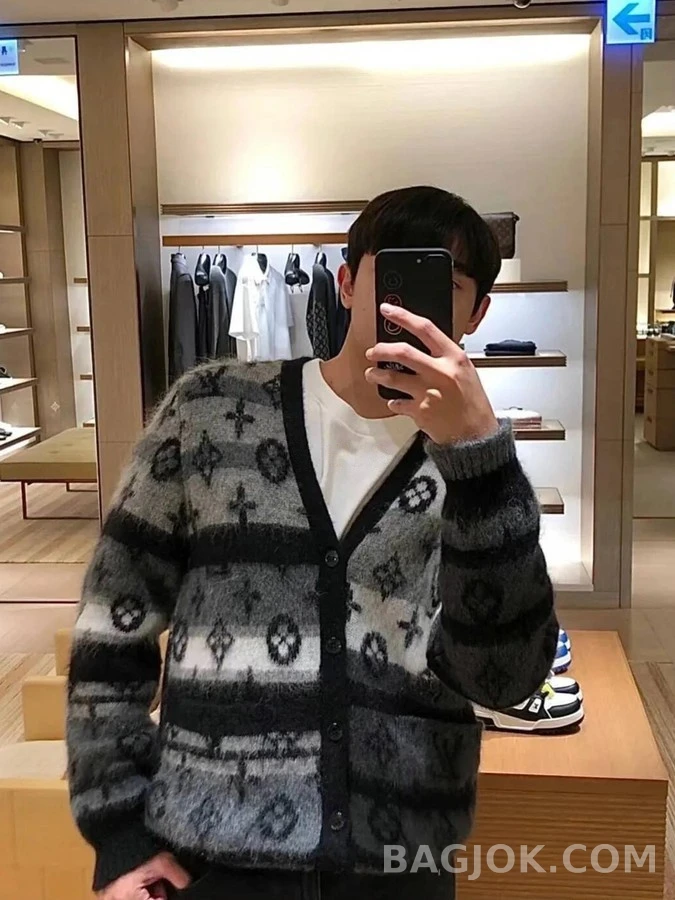 루이비통 루이비통 모노그램 그라데이션 마해모 가디건 상세 이미지