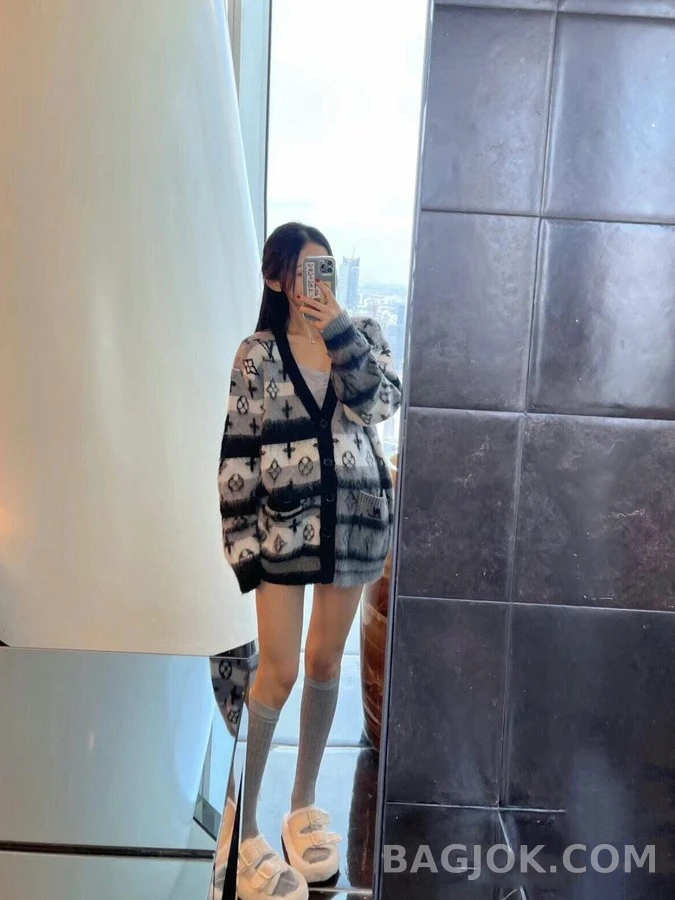루이비통 루이비통 모노그램 그라데이션 마해모 가디건 상세 이미지