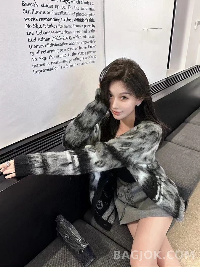 루이비통 루이비통 모노그램 그라데이션 마해모 가디건 상세 이미지