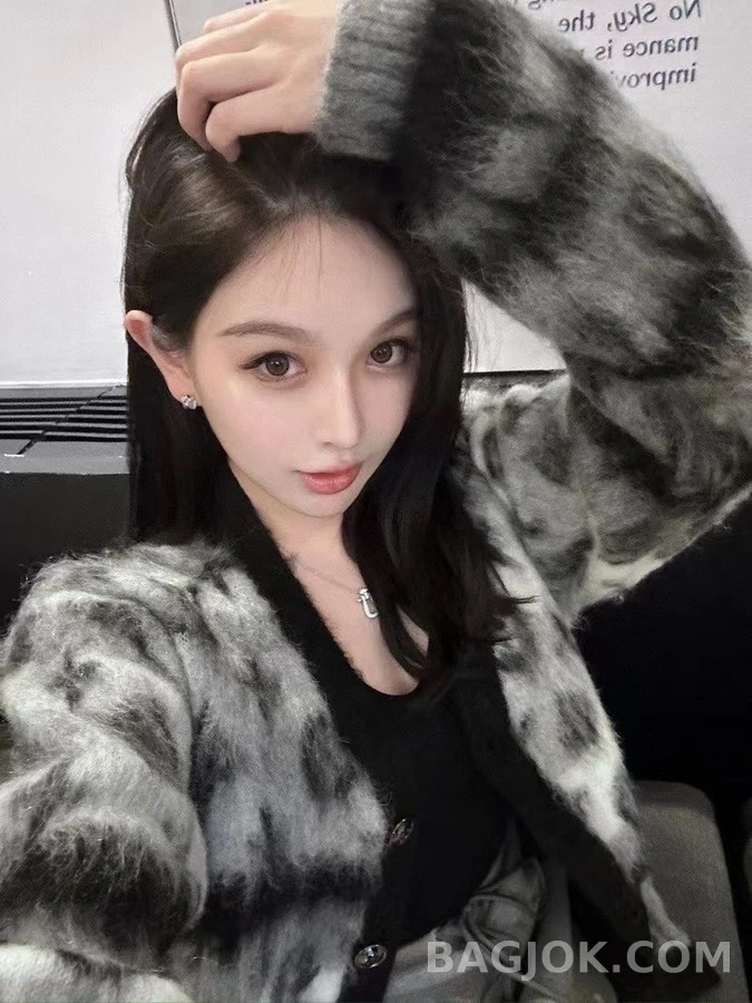 루이비통 루이비통 모노그램 그라데이션 마해모 가디건 상세 이미지