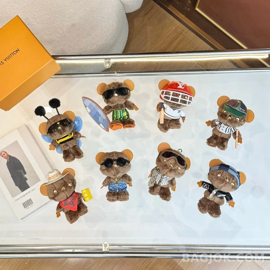 루이비통 루이비통 Louis Bear 곰돌이 가방 참 상세 이미지