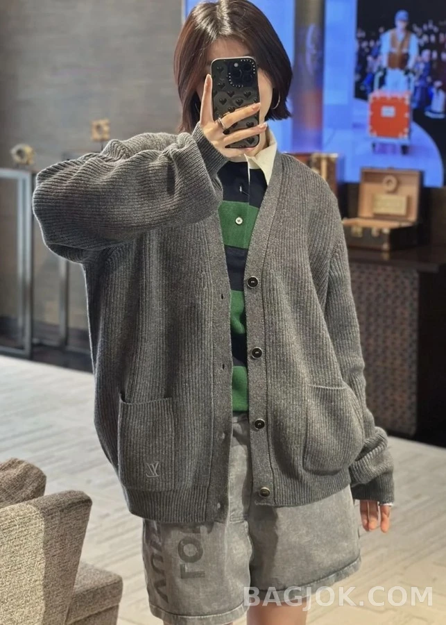 루이비통 루이비통 자수 캐시미어 가디건 상세 이미지