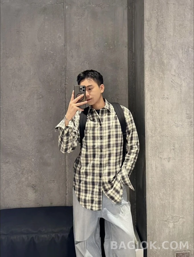 발렌시아가 발렌시아가 레터링 체크 셔츠 상세 이미지