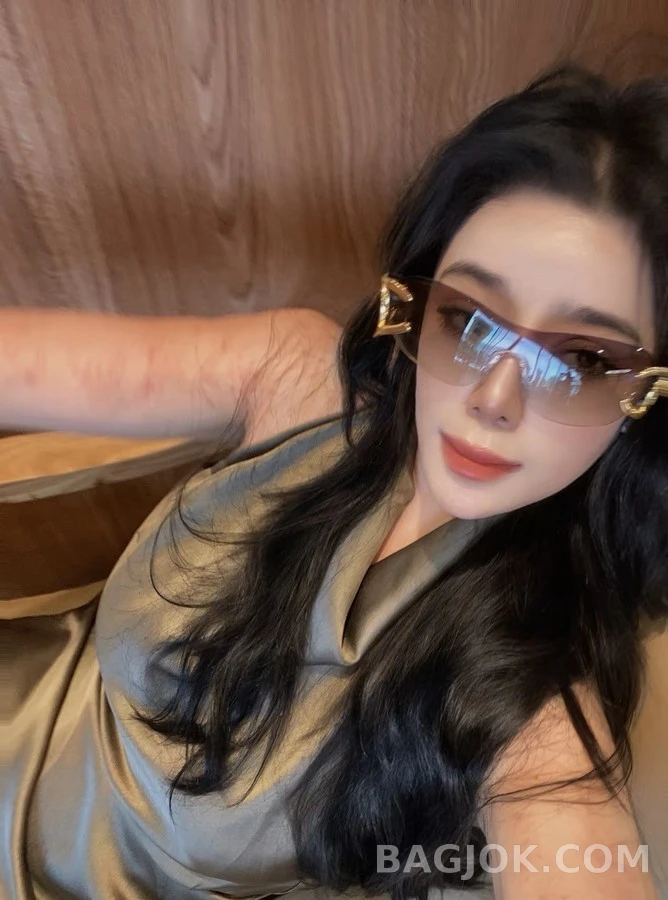 샤넬 샤넬 더블 C 로고 림리스 선글라스 상세 이미지