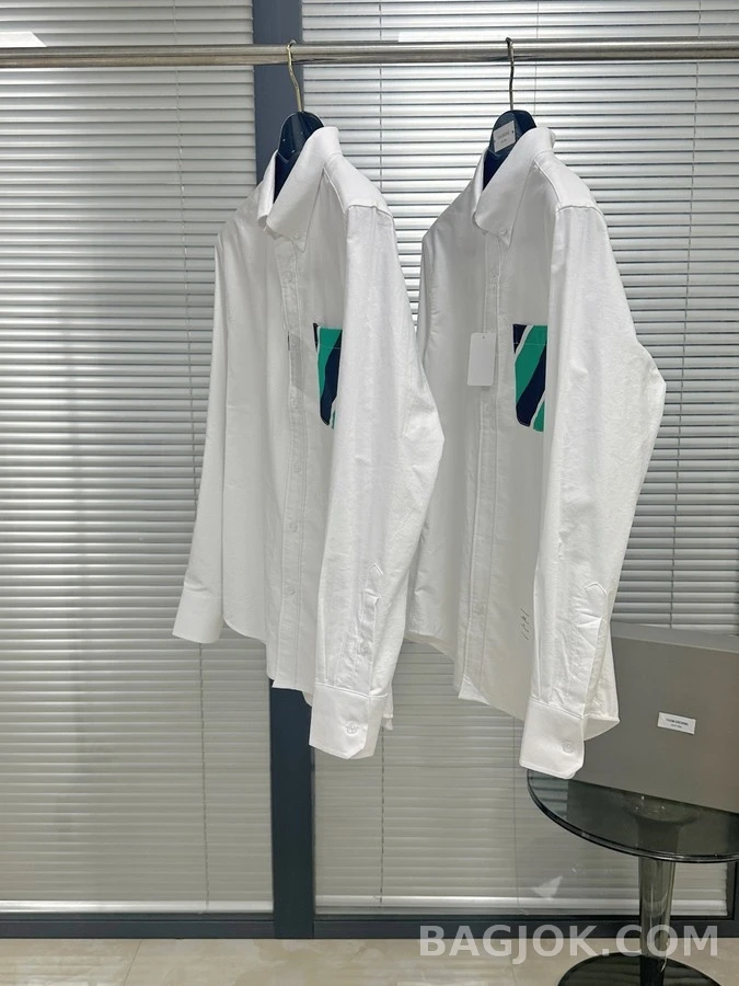 톰브라운 톰브라운 컬러 스트라이프 포켓 긴팔 셔츠 상세 이미지