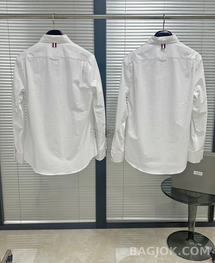 톰브라운 톰브라운 컬러 스트라이프 포켓 긴팔 셔츠 상세 이미지