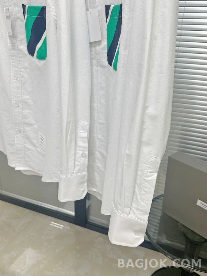 톰브라운 톰브라운 컬러 스트라이프 포켓 긴팔 셔츠 상세 이미지