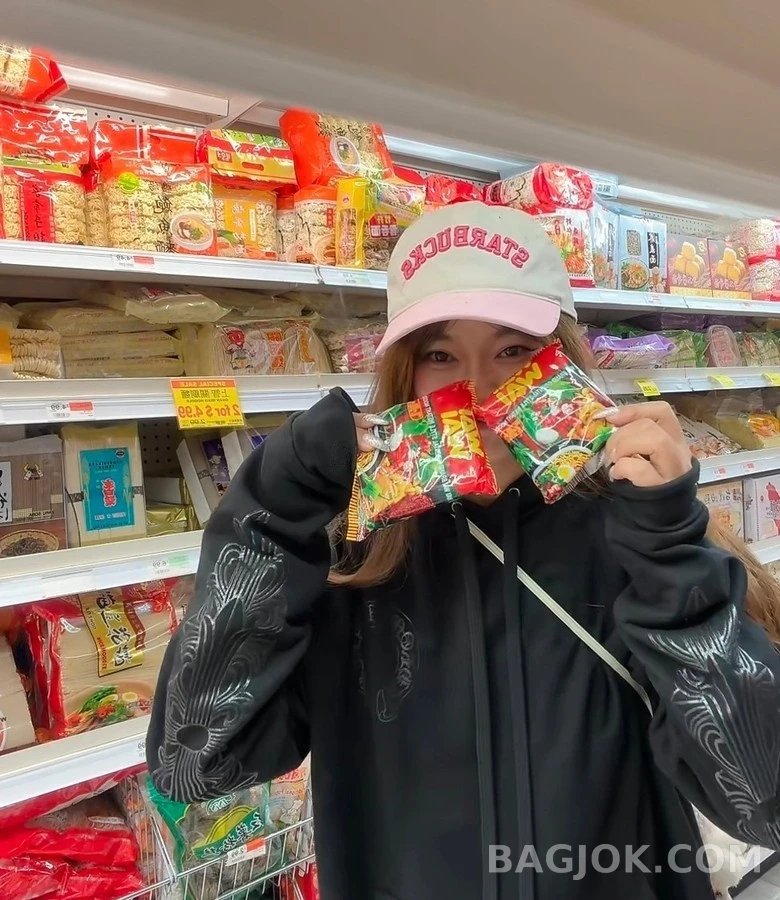 크롬하츠 크롬하츠 호스슈 크로스 글리터 후드티 상세 이미지
