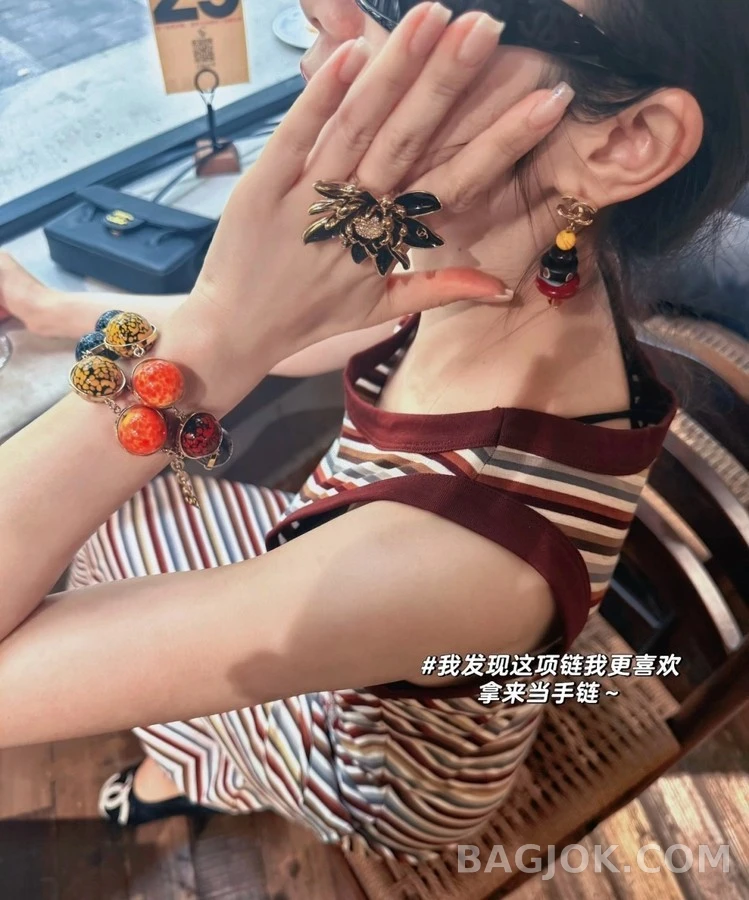 샤넬 샤넬 컬러 스택 비즈 드롭 귀걸이 상세 이미지