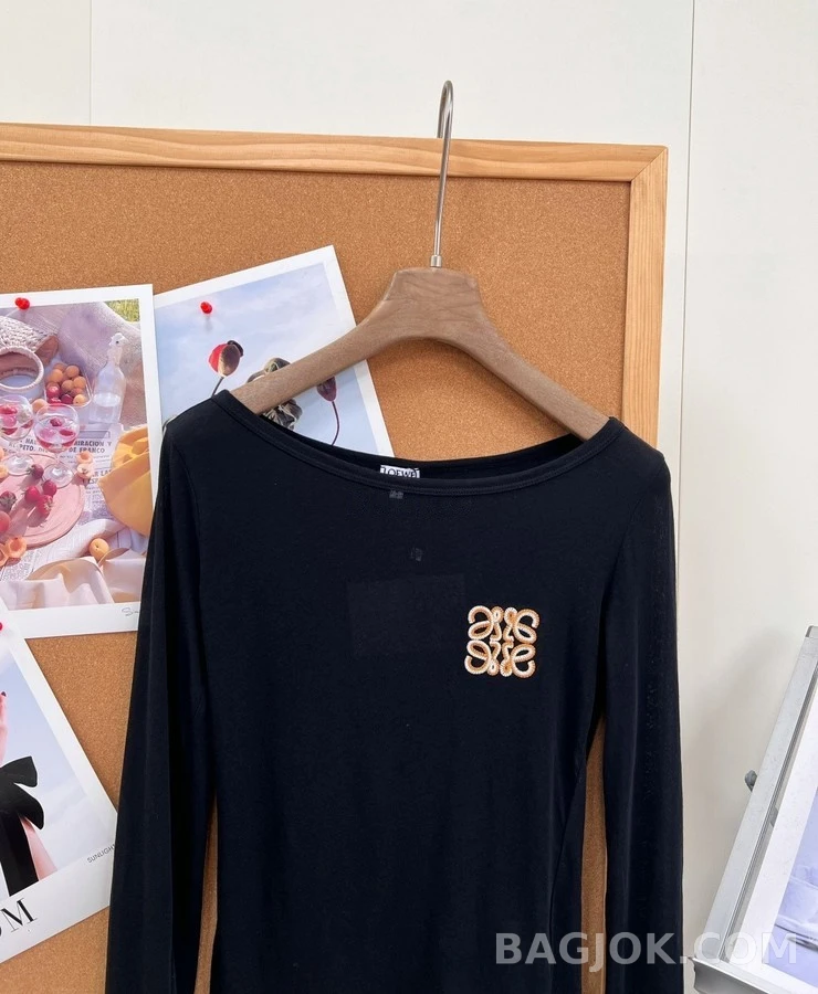 로에베 로에베 아나그램 자수 일자넥 긴팔 티셔츠 상세 이미지