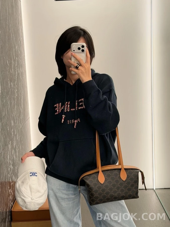 셀린느 셀린느 패턴 로고 후드티 상세 이미지