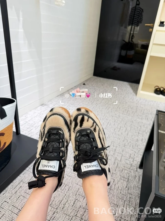 샤넬 샤넬 지브라 패턴 스니커즈 상세 이미지