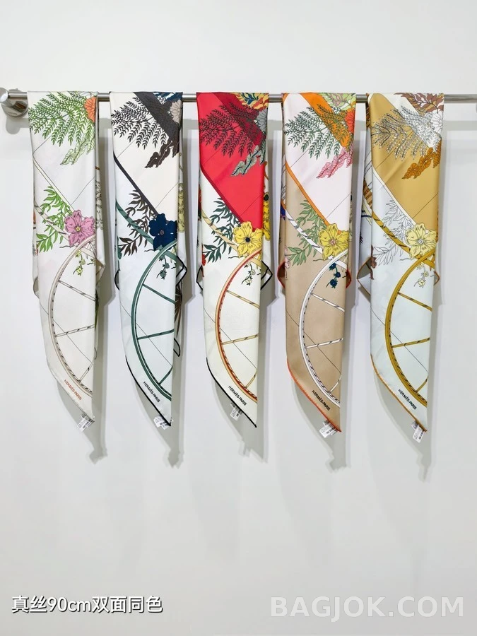 에르메스 에르메스 자연의 여행 플라워 실크 스카프 상세 이미지