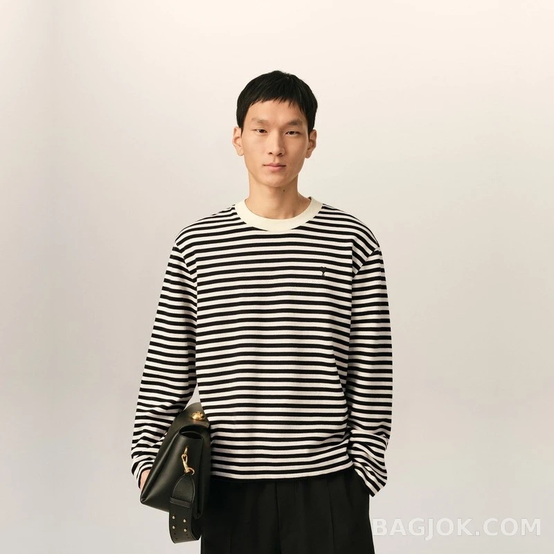 아미 아미 스트라이프 하트 로고 긴팔 티셔츠 상세 이미지