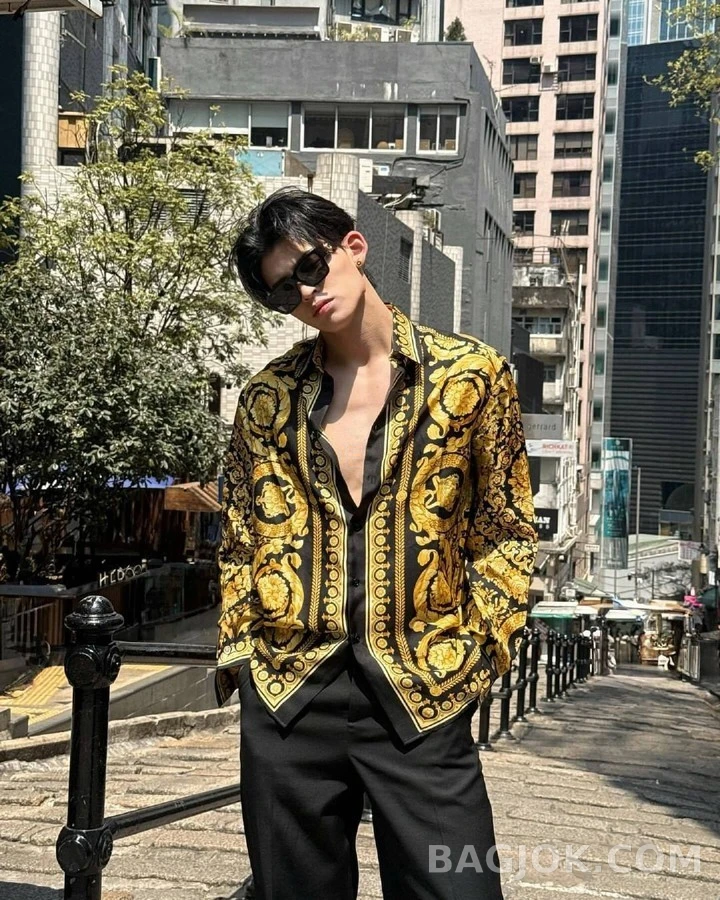 베르사체 베르사체 블랙골드 바로크 긴팔 티셔츠 상세 이미지