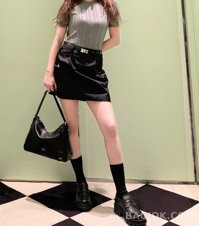 프라다 프라다 청키 솔 로퍼 상세 이미지