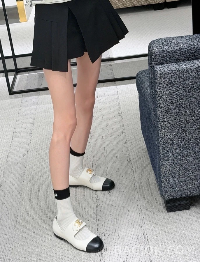 샤넬 샤넬 투톤 로고 메리제인 플랫 상세 이미지