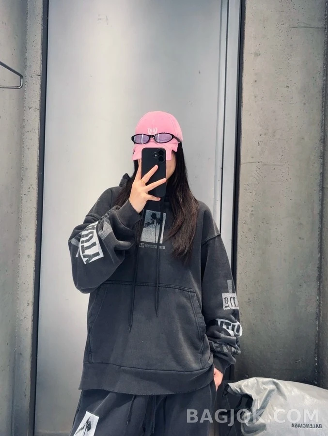 발렌시아가 발렌시아가 장미 워싱 맨투맨 상세 이미지