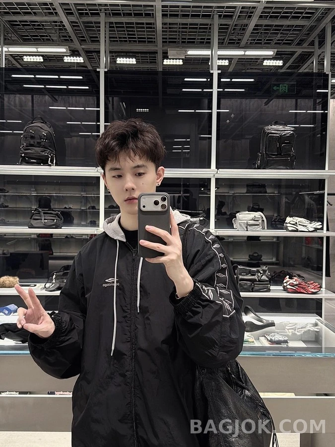 발렌시아가 발렌시아가 BLCG 로고 테이프 후드 자켓 상세 이미지