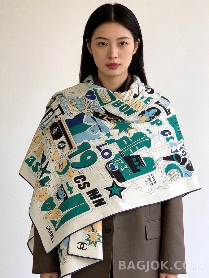 샤넬 샤넬 콜라주 프린트 숄 상세 이미지