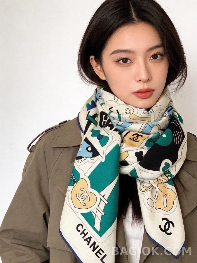 샤넬 샤넬 콜라주 프린트 숄 상세 이미지