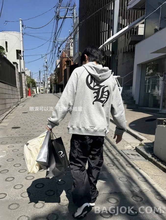 크롬하츠 크롬하츠 십자가 CH 로고 플록 후드티 상세 이미지