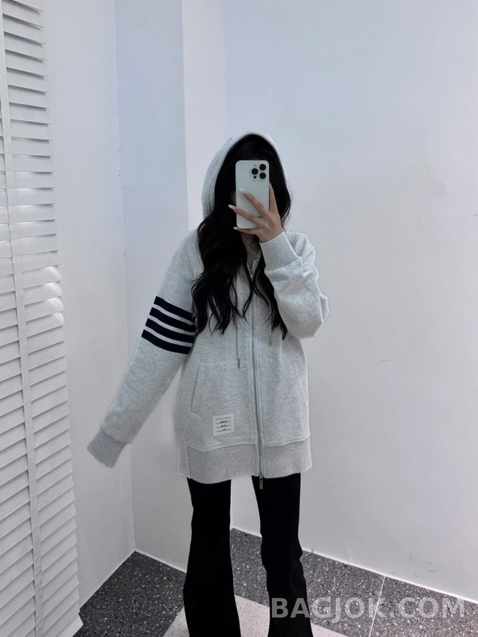톰브라운 톰브라운 4선 스트라이프 후드 집업 상세 이미지
