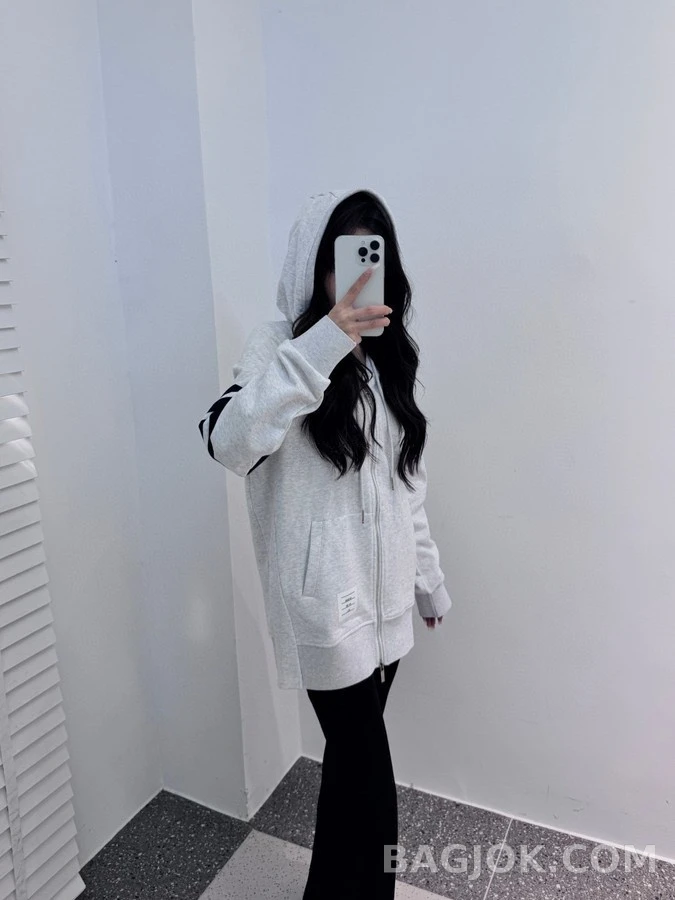 톰브라운 톰브라운 4선 스트라이프 후드 집업 상세 이미지