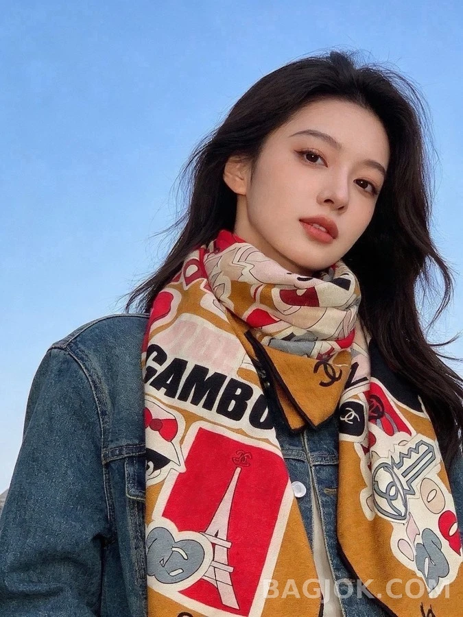 샤넬 샤넬 스티커 모티프 실크 캐시미어 숄 상세 이미지