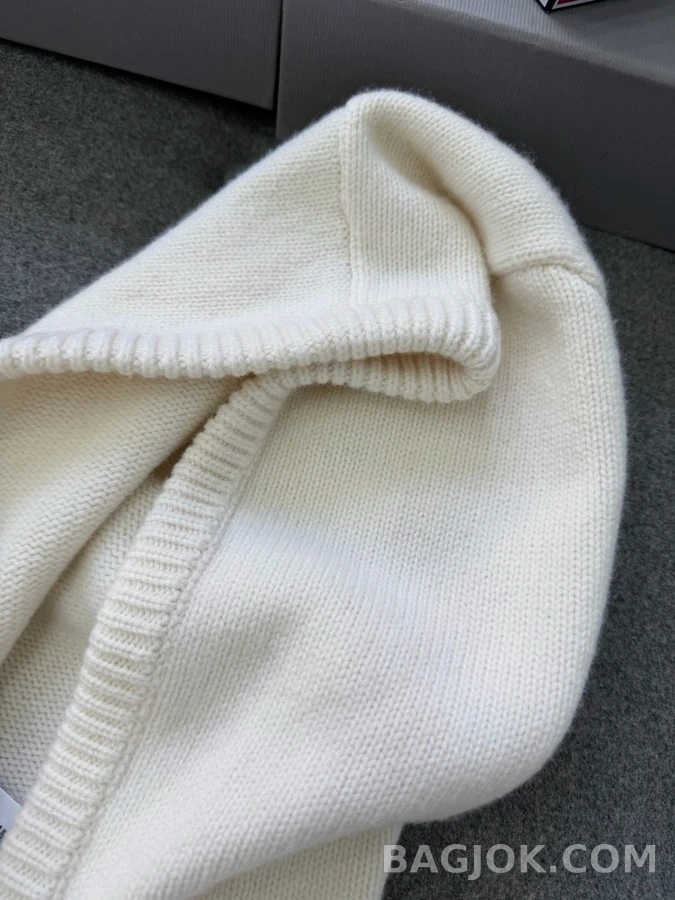 톰브라운 톰브라운 4바 자수 후드 집업 상세 이미지