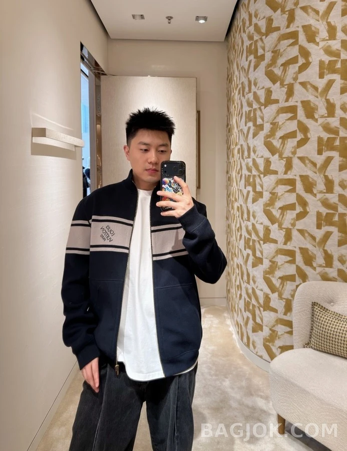 루이비통 루이비통 스트라이프 자카드 니트 집업 상세 이미지