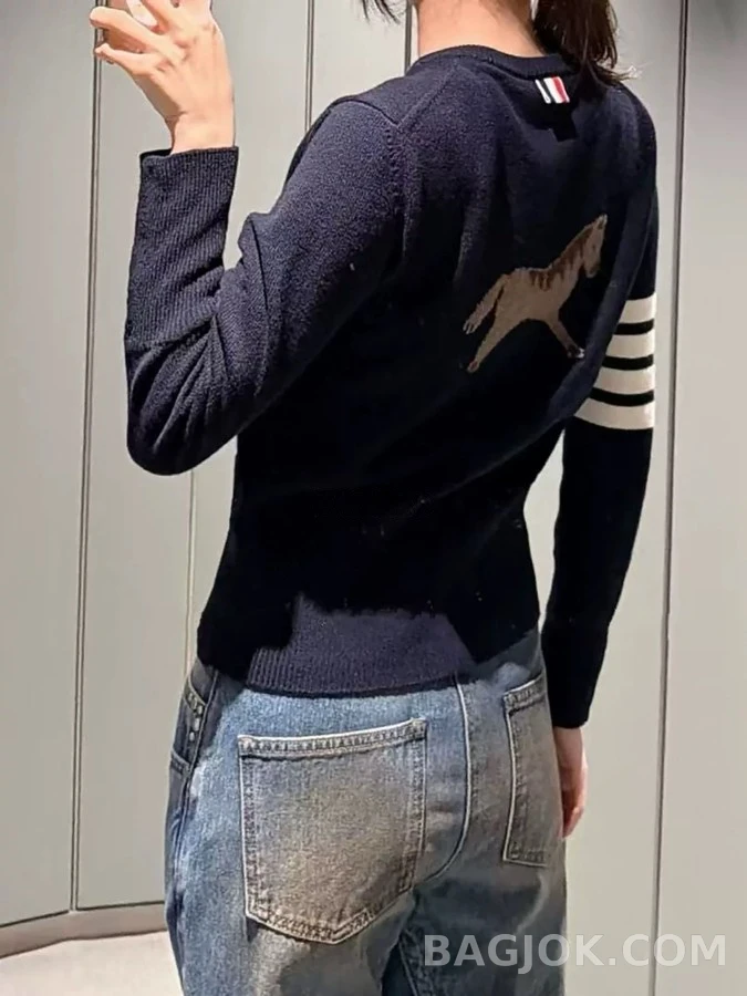톰브라운 톰브라운 트리컬러 스트라이프 니트 가디건 상세 이미지
