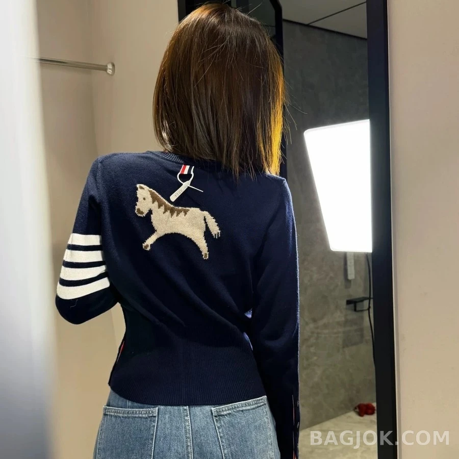 톰브라운 톰브라운 트리컬러 스트라이프 니트 가디건 상세 이미지