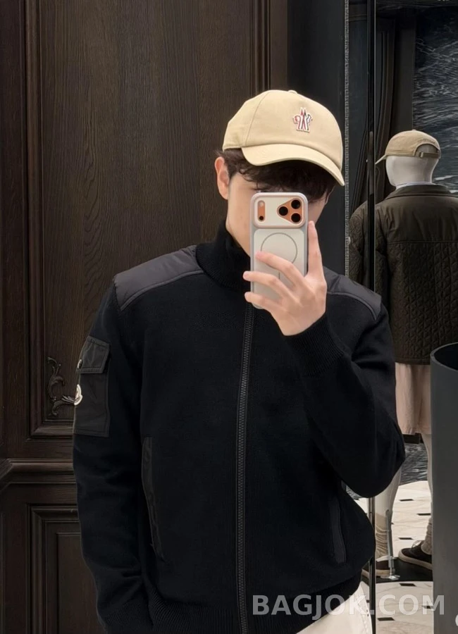 몽클레어 몽클레어 리브 조직 지퍼 패널 가디건 상세 이미지