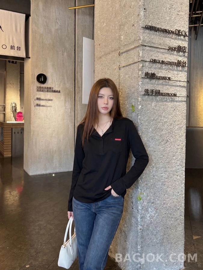 프라다 프라다 헨리넥 긴팔 티셔츠 상세 이미지